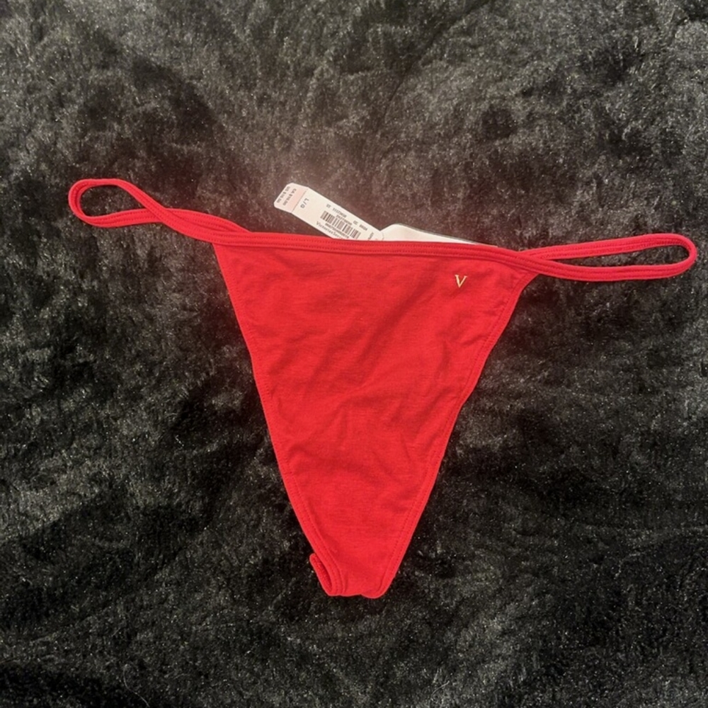 VICTORIA SECRET THONG